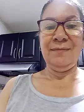 victoria wayne online show from October 13, 2025, 9:42 am