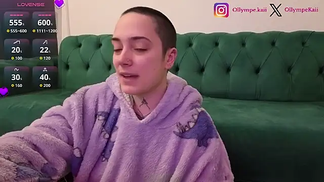 OllympeKaii online show from December 17, 2025, 4:13 pm