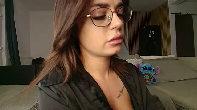 Snapshot of Perfect_Moans chatting on July 26, 2026, 4:09 am Perfect Moans online show from July 26, 2026, 4:09 am