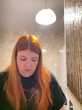 Snapshot of Dreamy_Desire chatting on March 17, 2025, 4:22 pm Dreamy Desire online show from March 17, 2025, 4:22 pm