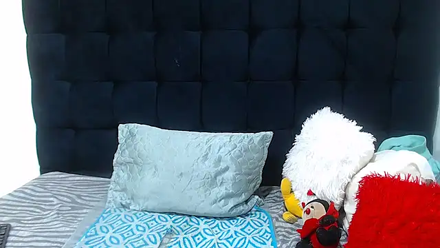 TaurusClitCake online show from October 20, 2025, 4:29 pm