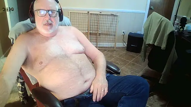 superbearboss online show from November 25, 2025, 6:08 pm