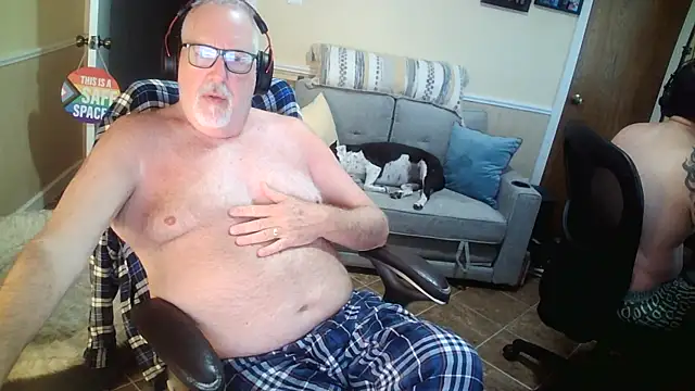 superbearboss online show from May 17, 2026, 12:45 pm