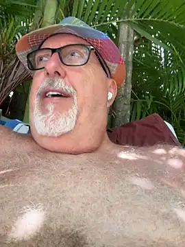 superbearboss online show from May 22, 2026, 5:51 pm