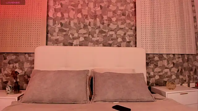 Zoewhitte online show from November 30, 2025, 12:47 am