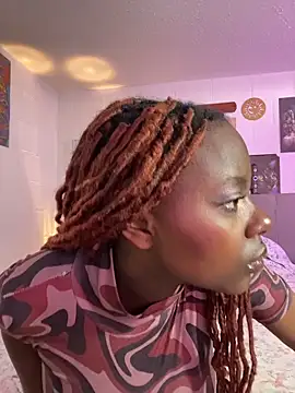 Snapshot of Kennya__ chatting on April 5, 2026, 8:39 pm Kennya online show from April 5, 2026, 8:39 pm