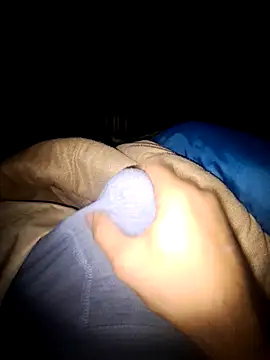 Snapshot of Messyman1187 chatting on October 17, 2025, 2:37 am Messyman1187 online show from October 17, 2025, 2:37 am