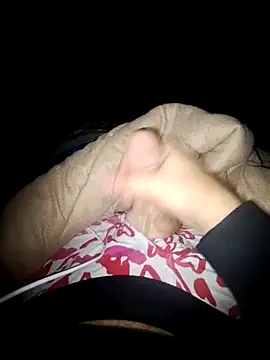 Snapshot of Messyman1187 chatting on October 22, 2025, 3:07 am Messyman1187 online show from October 22, 2025, 3:07 am