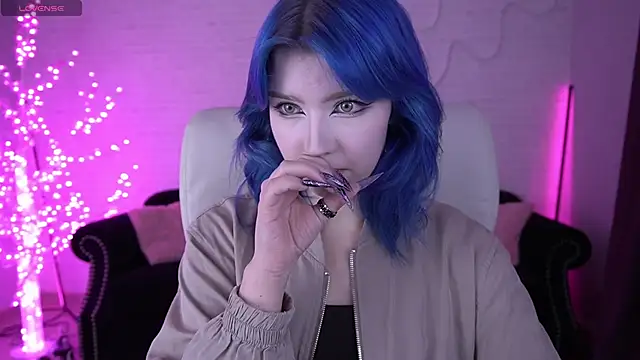 SelenaIris online show from February 4, 2026, 9:42 pm