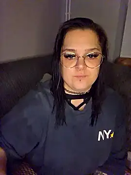 Saucy-Serenity online show from October 14, 2025, 7:25 pm