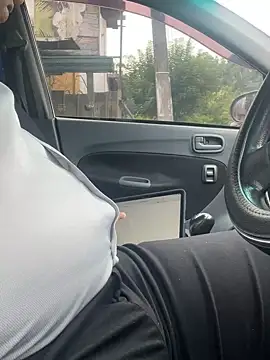 dam-her-boy online show from October 15, 2025, 2:22 am