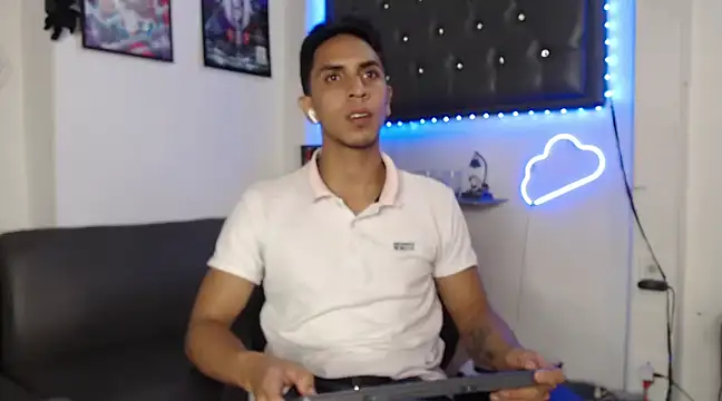 Monkey uchiha777 online show from March 10, 2025, 1:10 pm