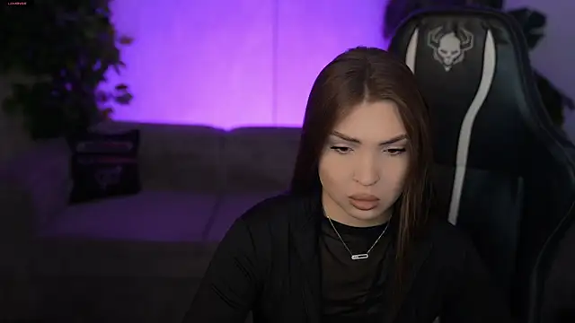 Snapshot of Billie054 chatting on November 11, 2025, 6:24 am Billie054 online show from November 11, 2025, 6:24 am