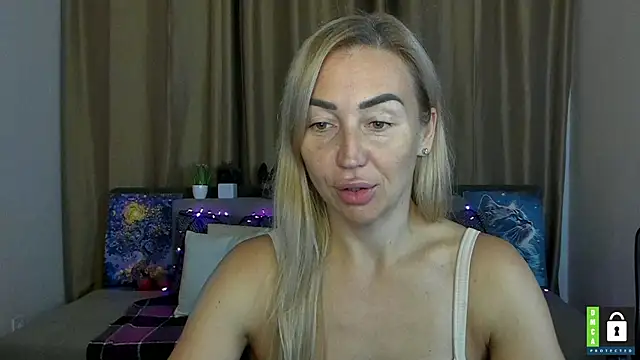 Kiss julli88I online show from October 8, 2025, 5:32 pm