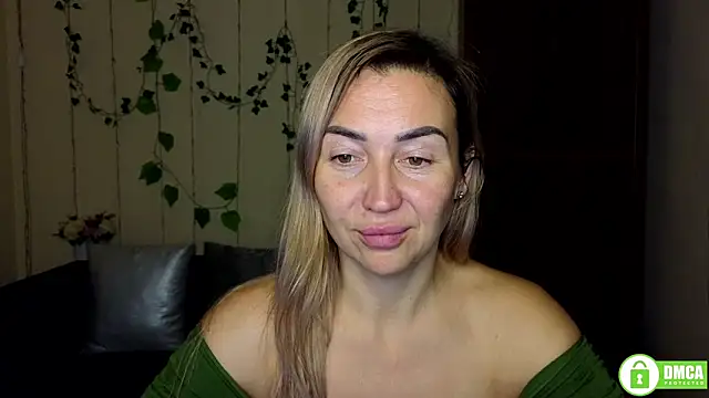 Kiss julli88I online show from December 2, 2025, 6:25 pm