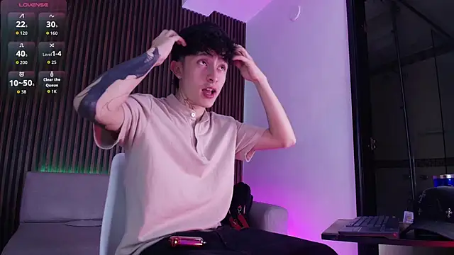 troy rouge online show from November 14, 2025, 7:12 pm