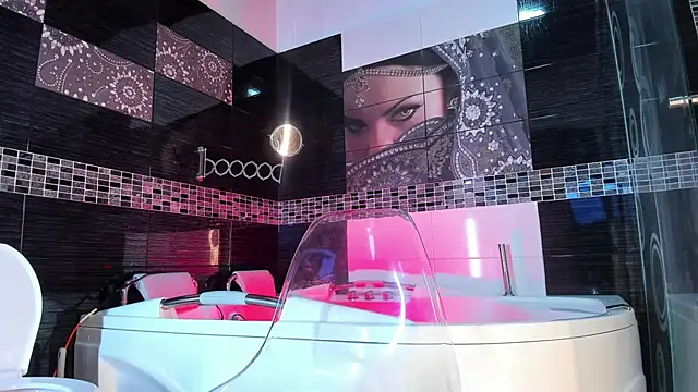 Small Hot19 online show from October 29, 2025, 10:17 am