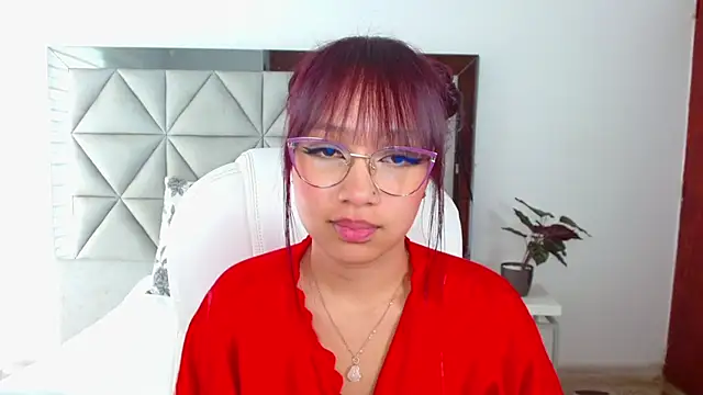 sharon rosse   online show from March 15, 2025, 3:37 pm