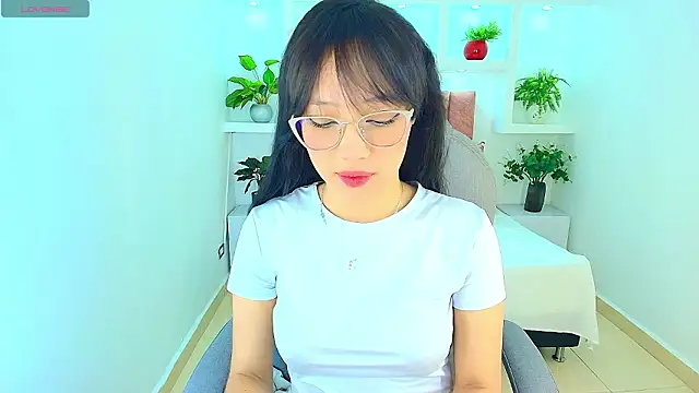 sharon rosse   online show from February 16, 2026, 7:10 pm