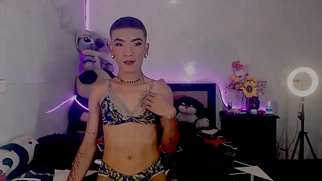 Snapshot of KimberlyXtreme chatting on September 10, 2025, 11:38 pm KimberlyXtreme online show from September 10, 2025, 11:38 pm