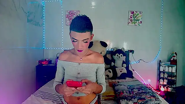 Snapshot of KimberlyXtreme chatting on October 19, 2025, 6:08 pm KimberlyXtreme online show from October 19, 2025, 6:08 pm