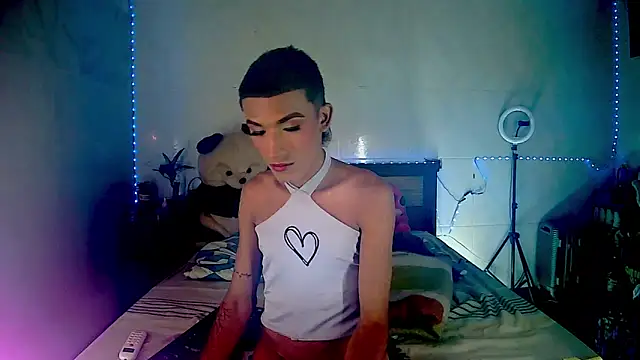 KimberlyXtreme online show from December 3, 2025, 1:02 am