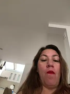 Snapshot of Luna-nevada chatting on June 27, 2026, 2:34 pm Luna-nevada online show from June 27, 2026, 2:34 pm