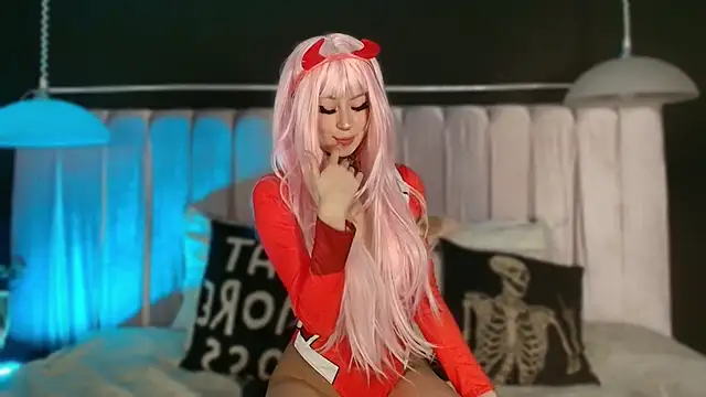 Zhally Dee online show from September 19, 2025, 7:47 pm