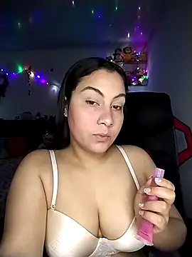 esmeralda jadees online show from January 16, 2026, 8:35 pm