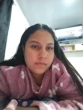 Snapshot of esmeralda_jadees chatting on June 14, 2026, 2:24 am esmeralda jadees online show from June 14, 2026, 2:24 am