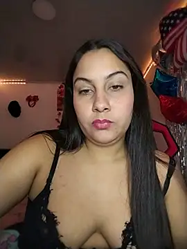 Snapshot of esmeralda_jadees chatting on July 18, 2026, 12:04 am esmeralda jadees online show from July 18, 2026, 12:04 am