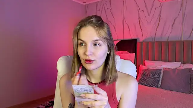  Vikky Moon  online show from October 4, 2025, 12:41 am