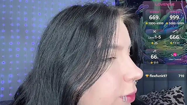 yourvodka online show from November 28, 2025, 9:39 pm