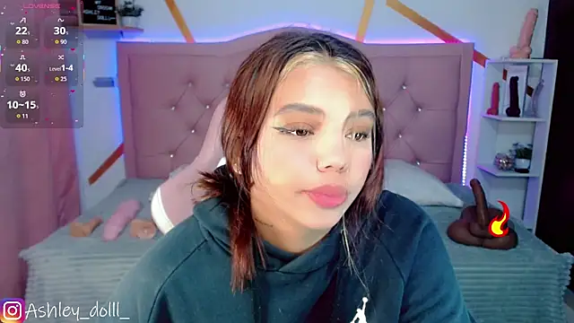 Ashley dolll online show from October 29, 2025, 9:05 pm