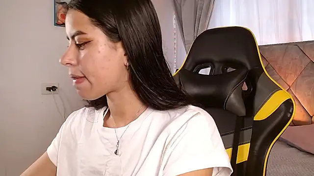 Bear-Mel online show from November 12, 2025, 6:08 pm