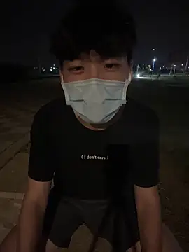 chipboo online show from October 1, 2025, 3:18 pm