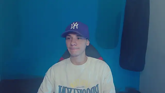 Snapshot of Burperking420_ chatting on March 16, 2025, 9:37 pm Burperking420 online show from March 16, 2025, 9:37 pm