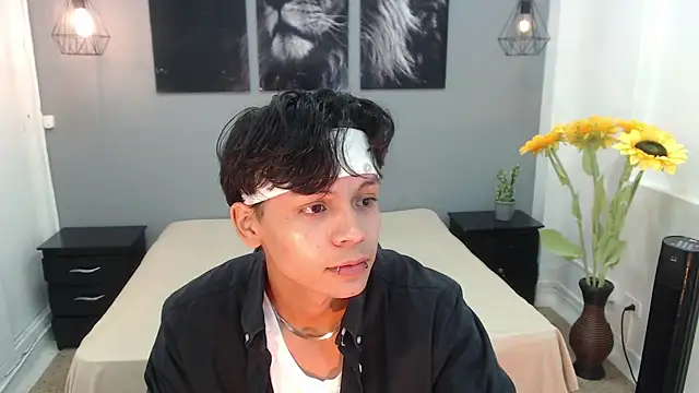 Snapshot of Draco_collins chatting on March 18, 2025, 3:31 am Draco collins online show from March 18, 2025, 3:31 am