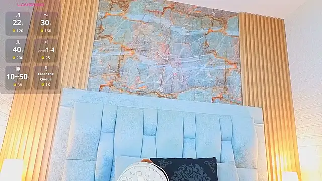 goldilockss15 online show from February 24, 2026, 4:10 am