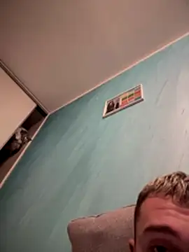 Snapshot of milan8886 chatting on November 10, 2025, 12:31 am milan8886 online show from November 10, 2025, 12:31 am