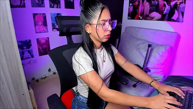 Vickysth online show from January 6, 2026, 12:47 am