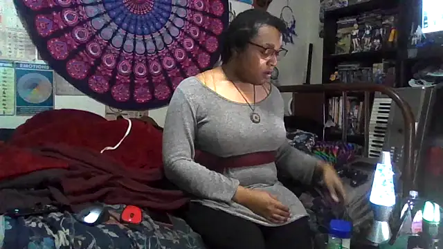 GardeniaFields online show from November 17, 2025, 12:27 am