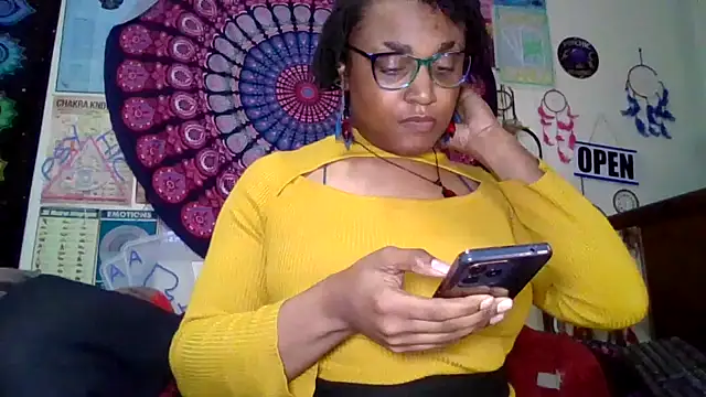 GardeniaFields online show from April 28, 2026, 7:02 am