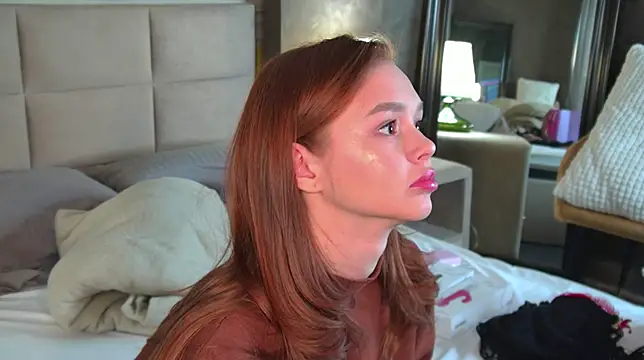 MiraBliss online show from March 16, 2026, 5:39 pm