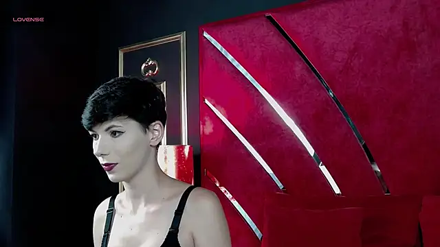 Roxxy Rouge online show from September 13, 2025, 3:34 pm