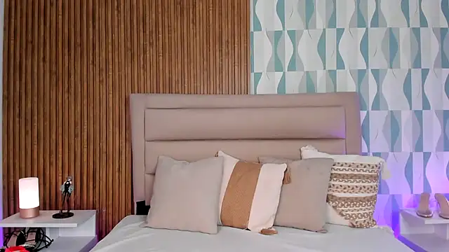 FatimaEvans online show from September 23, 2025, 7:50 pm