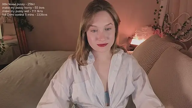 Snapshot of saint_trisha chatting on April 21, 2026, 8:23 pm saint trisha online show from April 21, 2026, 8:23 pm