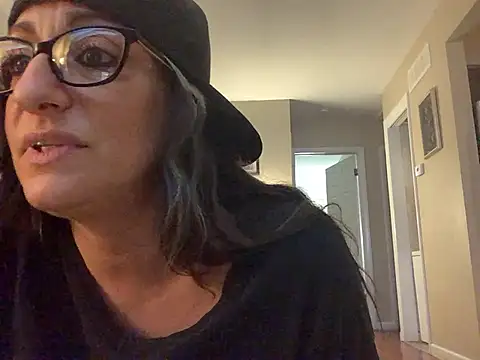 KittyKat LoLo online show from March 10, 2025, 11:21 am