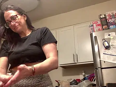 KittyKat LoLo online show from November 16, 2025, 7:25 am