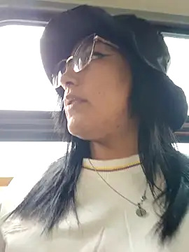 DaniPoison online show from March 26, 2026, 4:34 pm